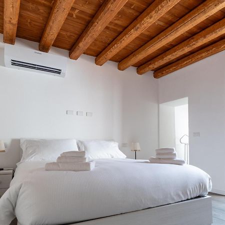 Piazza Del Lago Suites Menaggio Eksteriør bilde