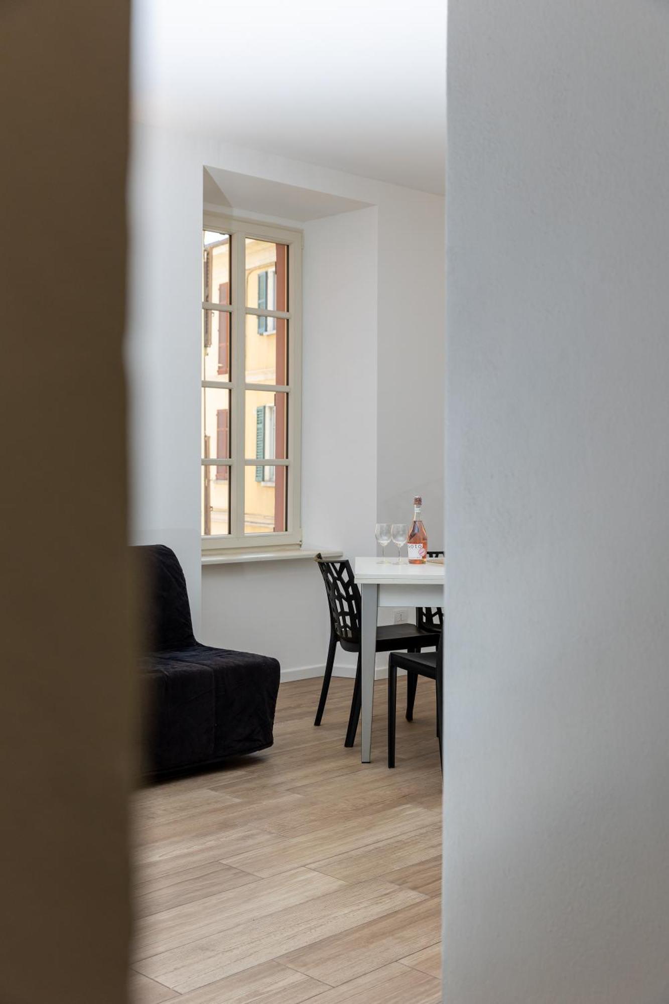 Piazza Del Lago Suites Menaggio Eksteriør bilde