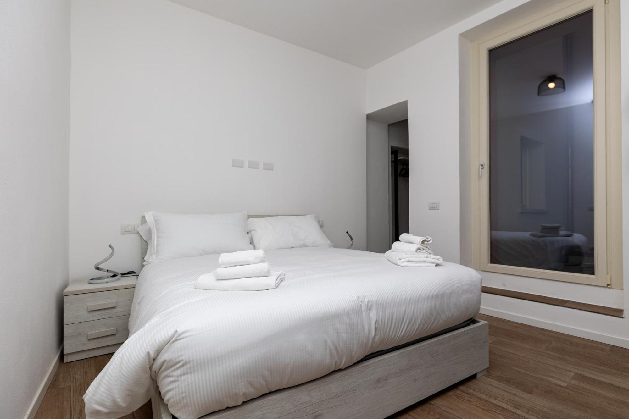 Piazza Del Lago Suites Menaggio Eksteriør bilde