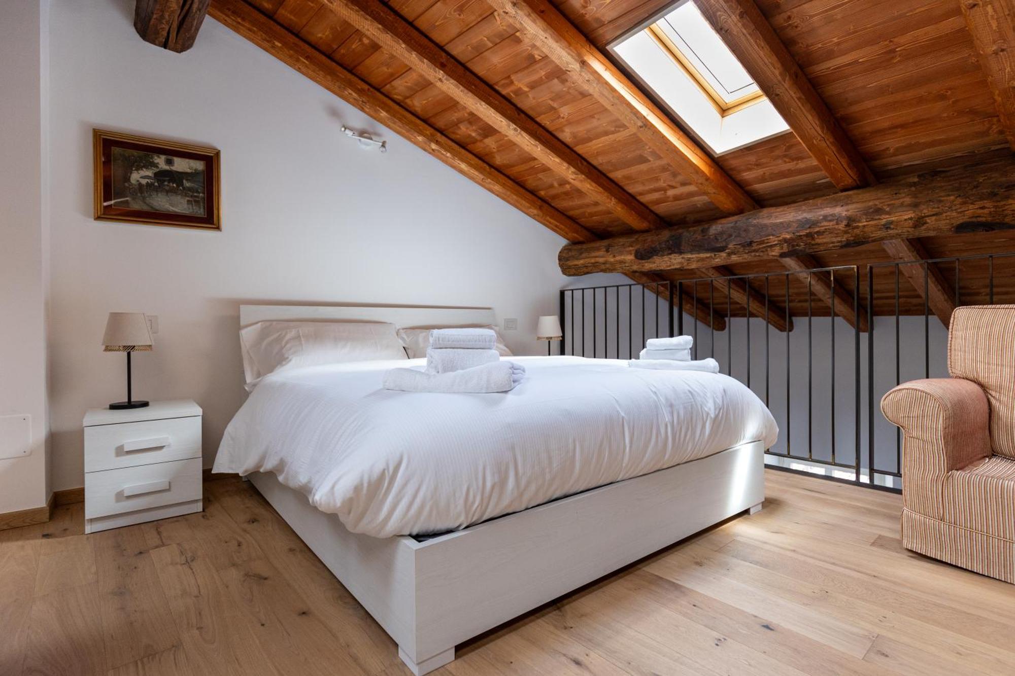 Piazza Del Lago Suites Menaggio Eksteriør bilde
