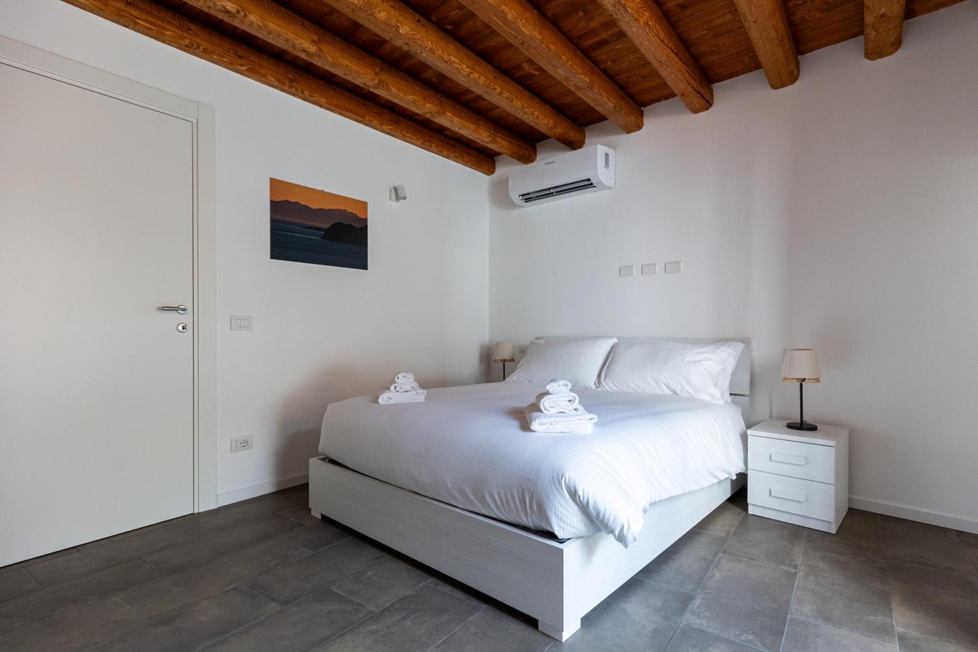 Piazza Del Lago Suites Menaggio Eksteriør bilde
