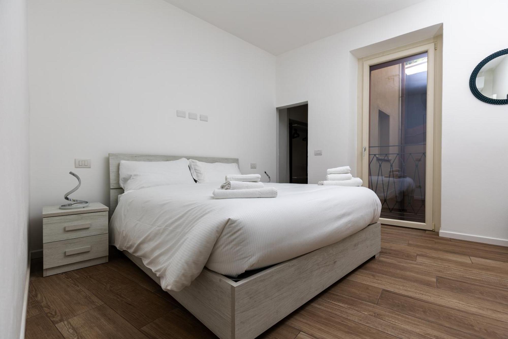 Piazza Del Lago Suites Menaggio Eksteriør bilde